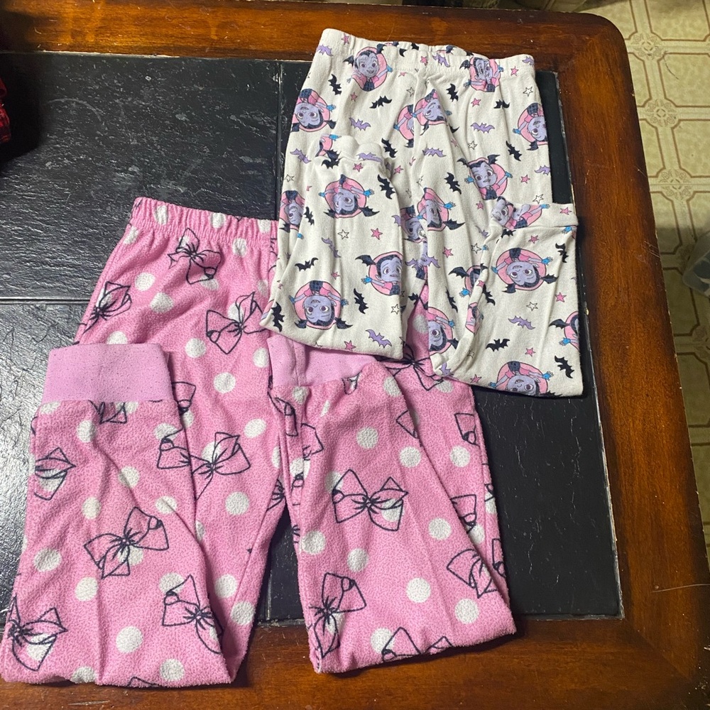 2 pairs of girl size 6 pj pants